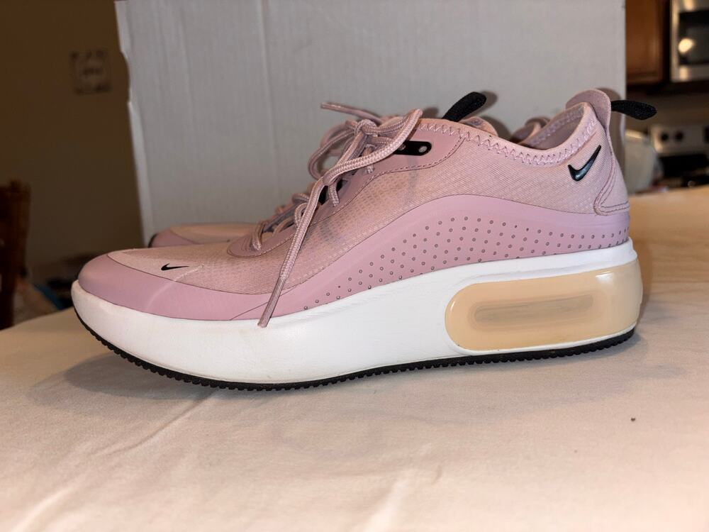Nike Air Max Dia Pink Sneakers Women’s Size 9 AQ4312-500